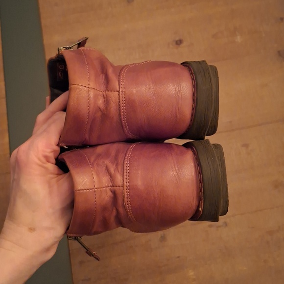 Miz Mooz Brown Leather Ruched Zip-up "Pleasant" Ankle Boots (EU 38/US 7.5-8) - Picture 6 of 8